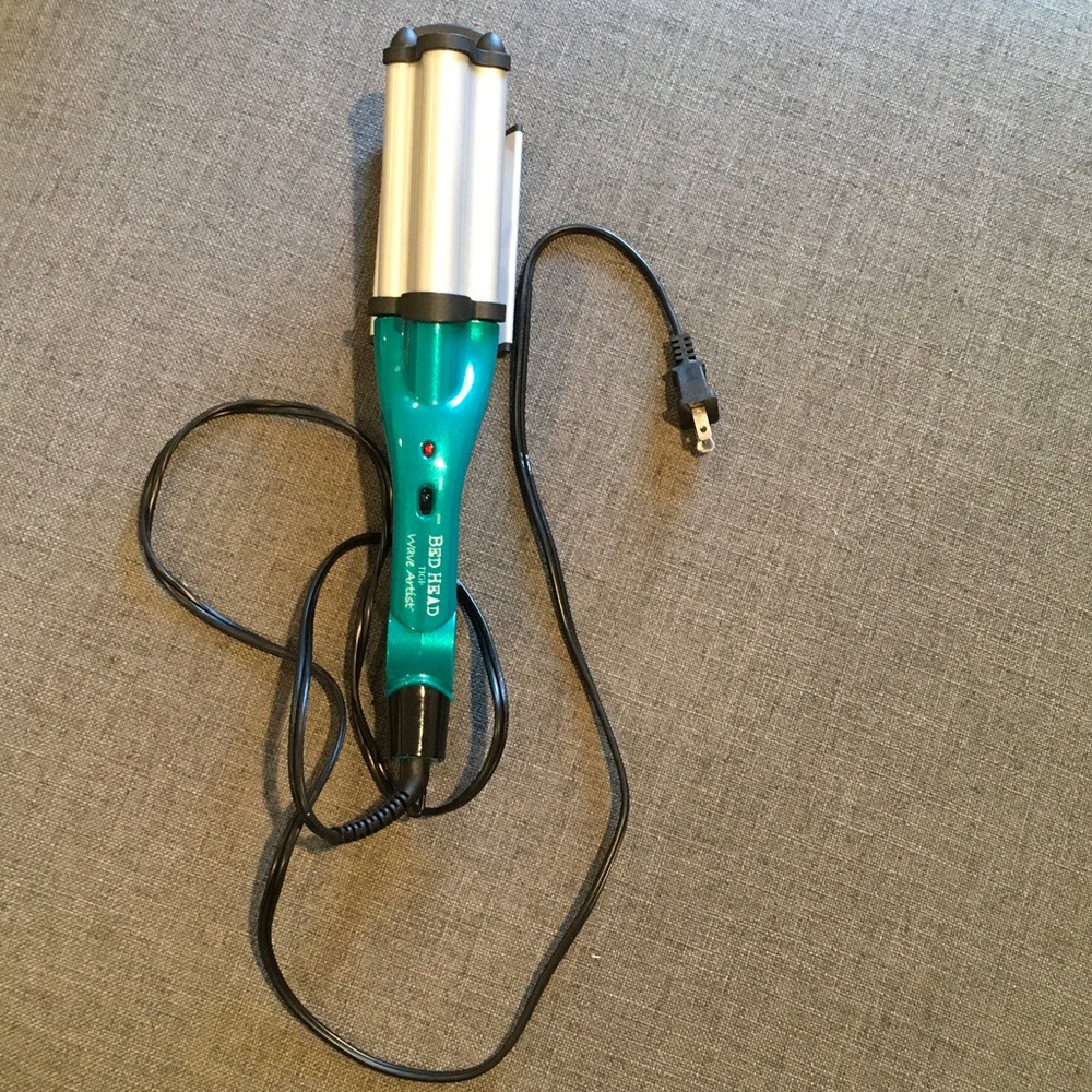 TIGI Green and Silver Triple Barrel Waver Hair Styler
